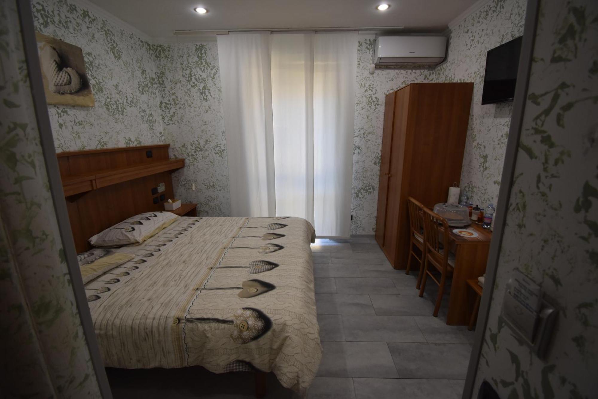 Hotel Vichyenichy Morena Habitación foto