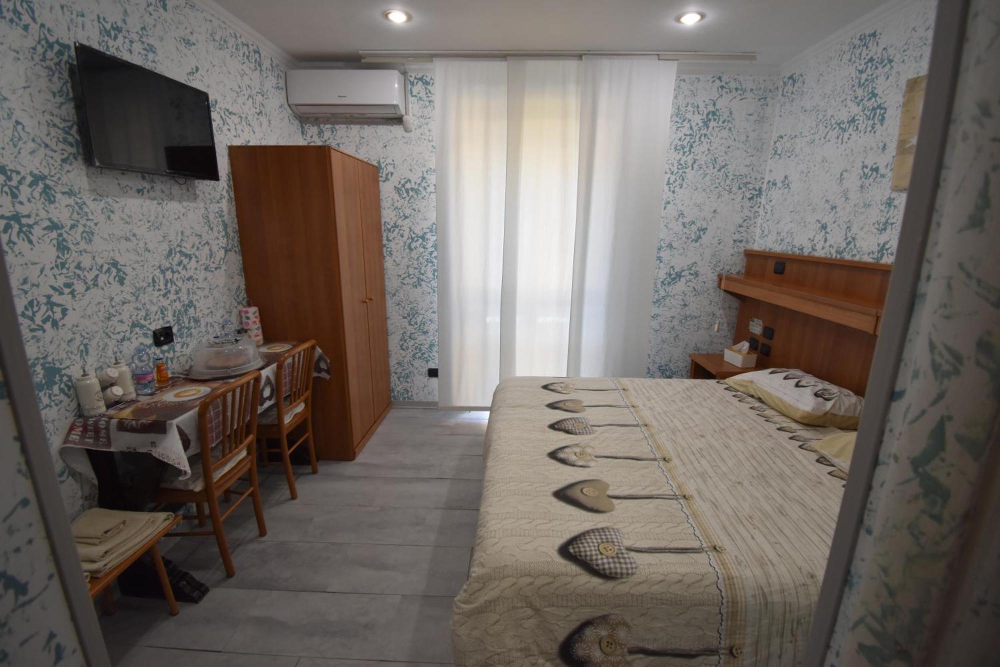 Hotel Vichyenichy Morena Habitación foto