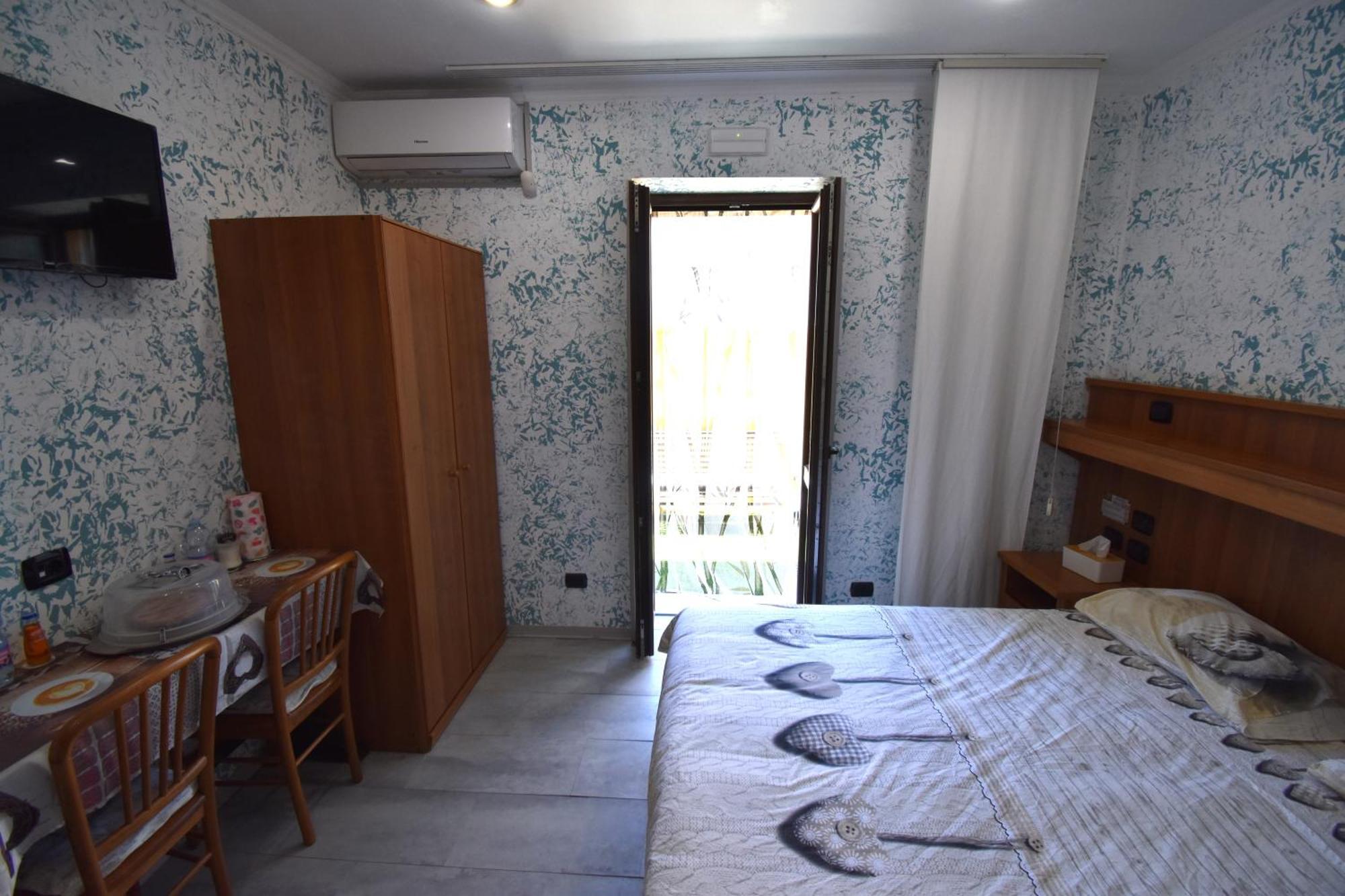Hotel Vichyenichy Morena Habitación foto
